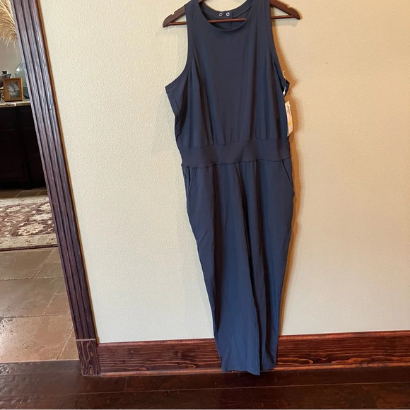 NWT Zella OSR PURSUIT SLEEVELESS CROP JUMPSUIT IN NAVY INDIA INK, Large - Picture 3 of 16
